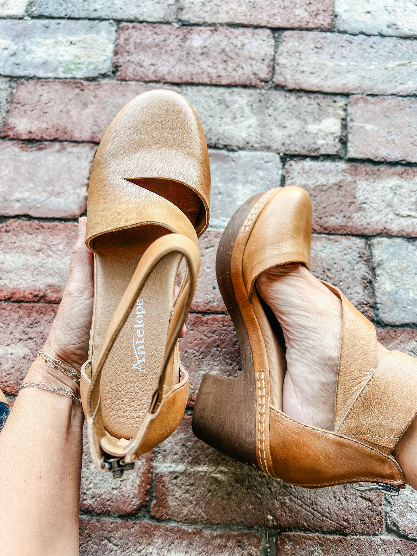 Antelope Shae Wedges