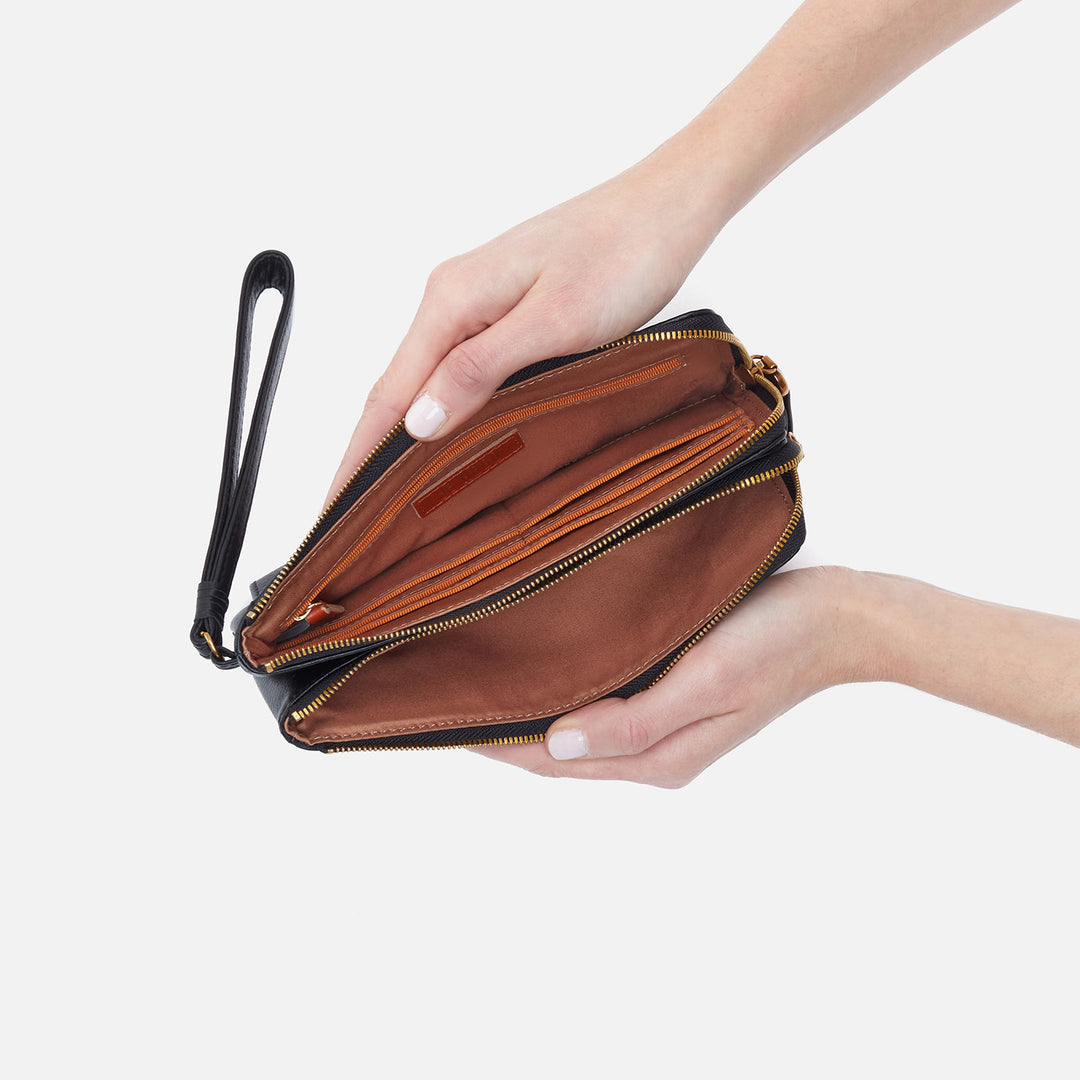 Hobo Dayton Wristlet - Black