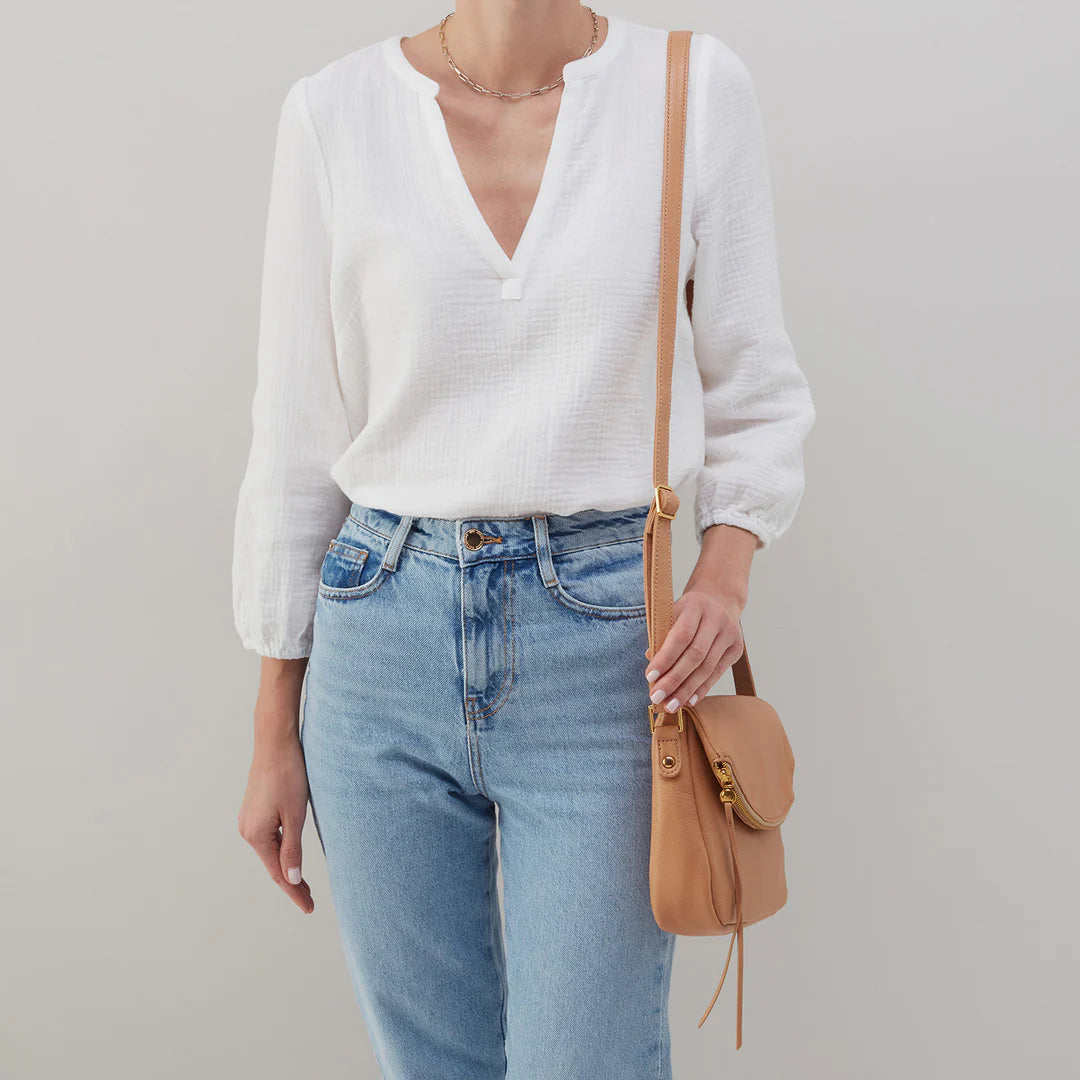 Hobo Fern Messenger Crossbody - Chalk