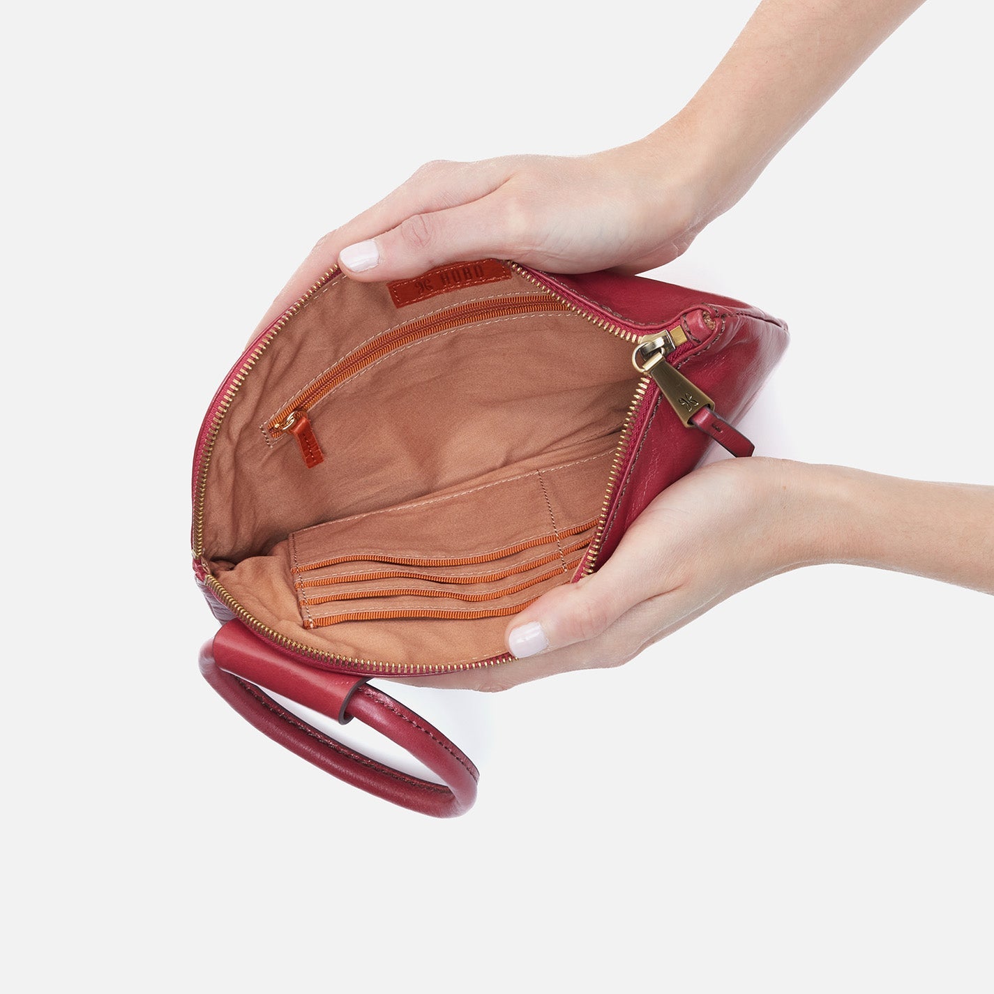 Hobo Sable Wristlet - Cranberry
