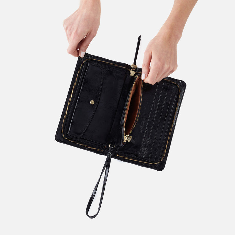 Hobo: Evolve Wristlet - Black