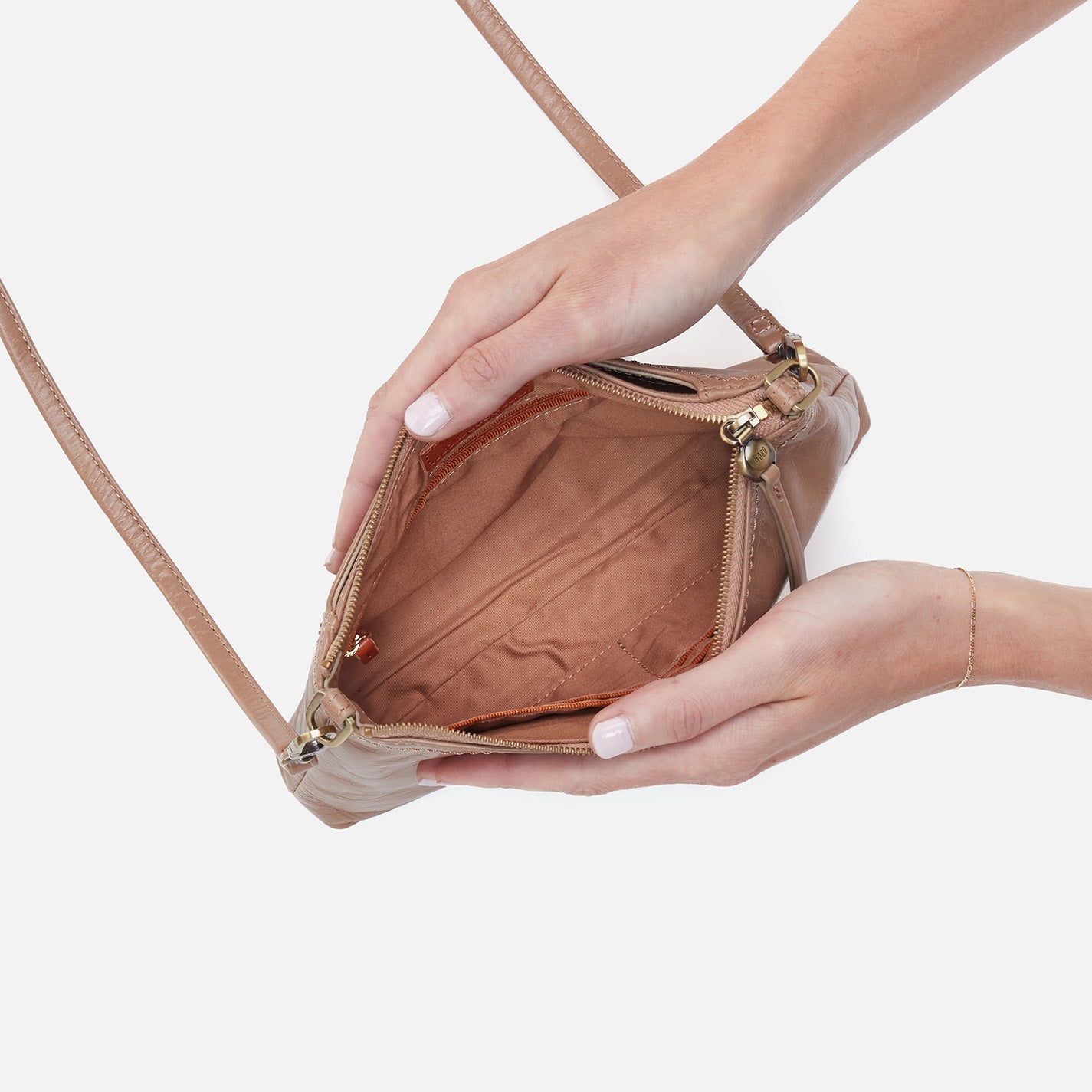 Hobo Darcy crossbody