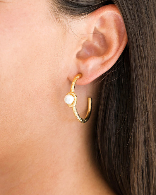 Susan Shaw Pearl Accent Hoops