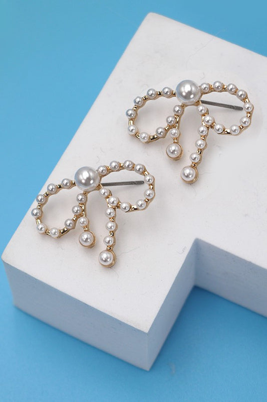 Everyday Pearl Bow Stud
