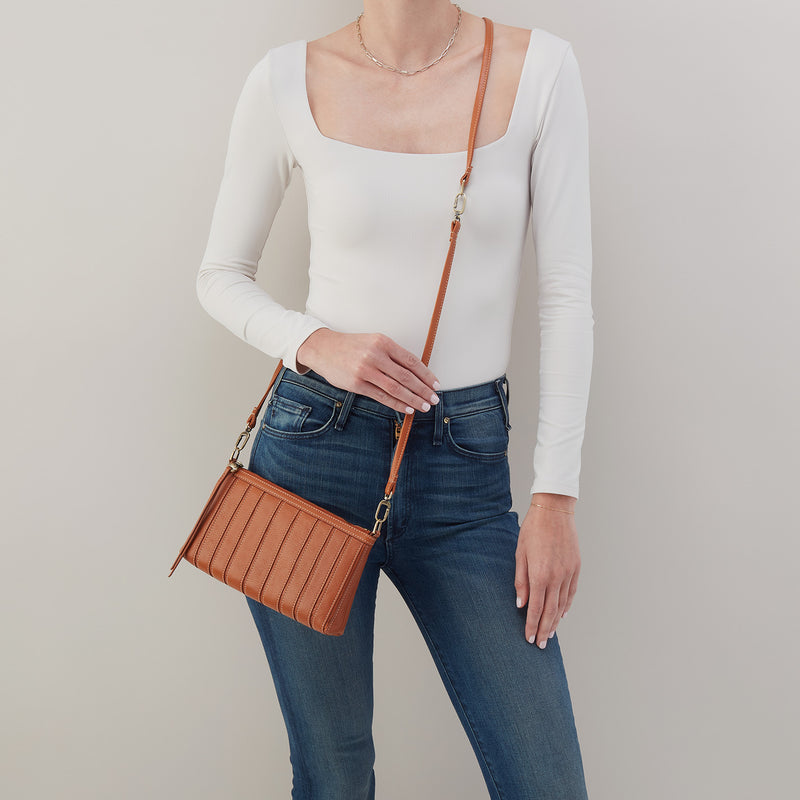 Hobo: Darcy Crossbody - Burnished Caramel