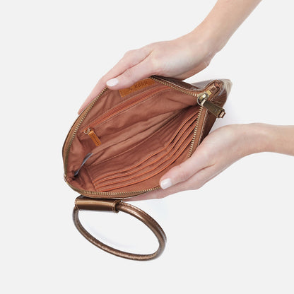 Hobo Sable Wristlet in Bronze