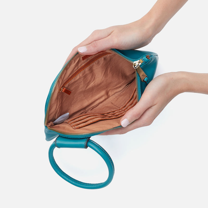 Hobo: Sable Wristlet - Biscayne Blue