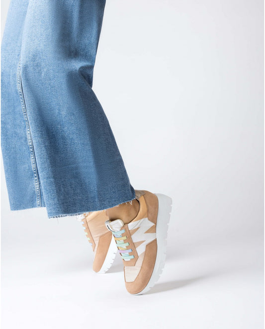 Wonders: Brown Odisei Sneakers