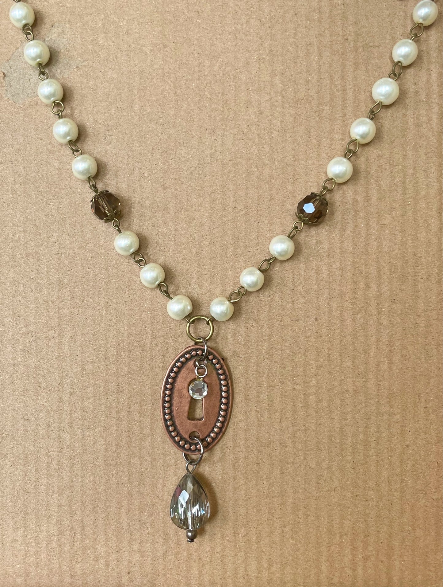 Keyhole Pearl Necklace