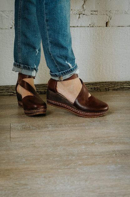 Trianna Antelope Clogs